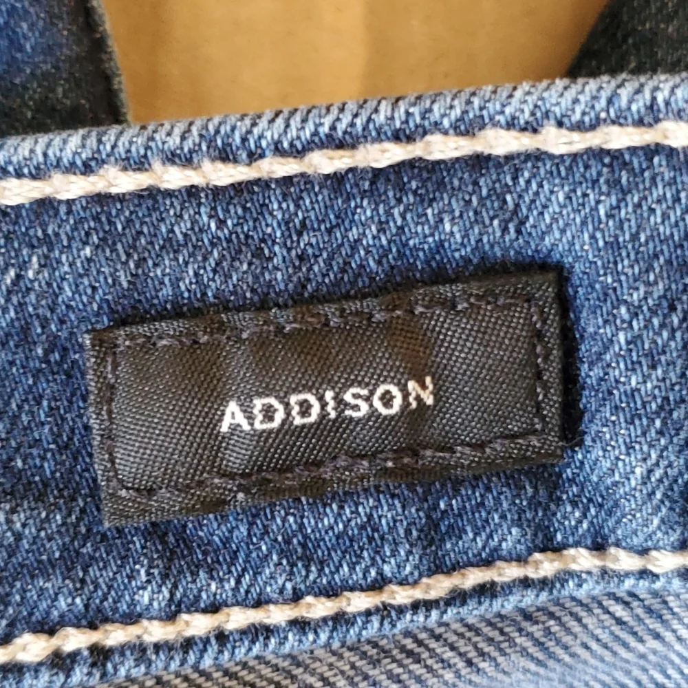 ♧ BKE Reserve Addison Cropped Jeans Size 28